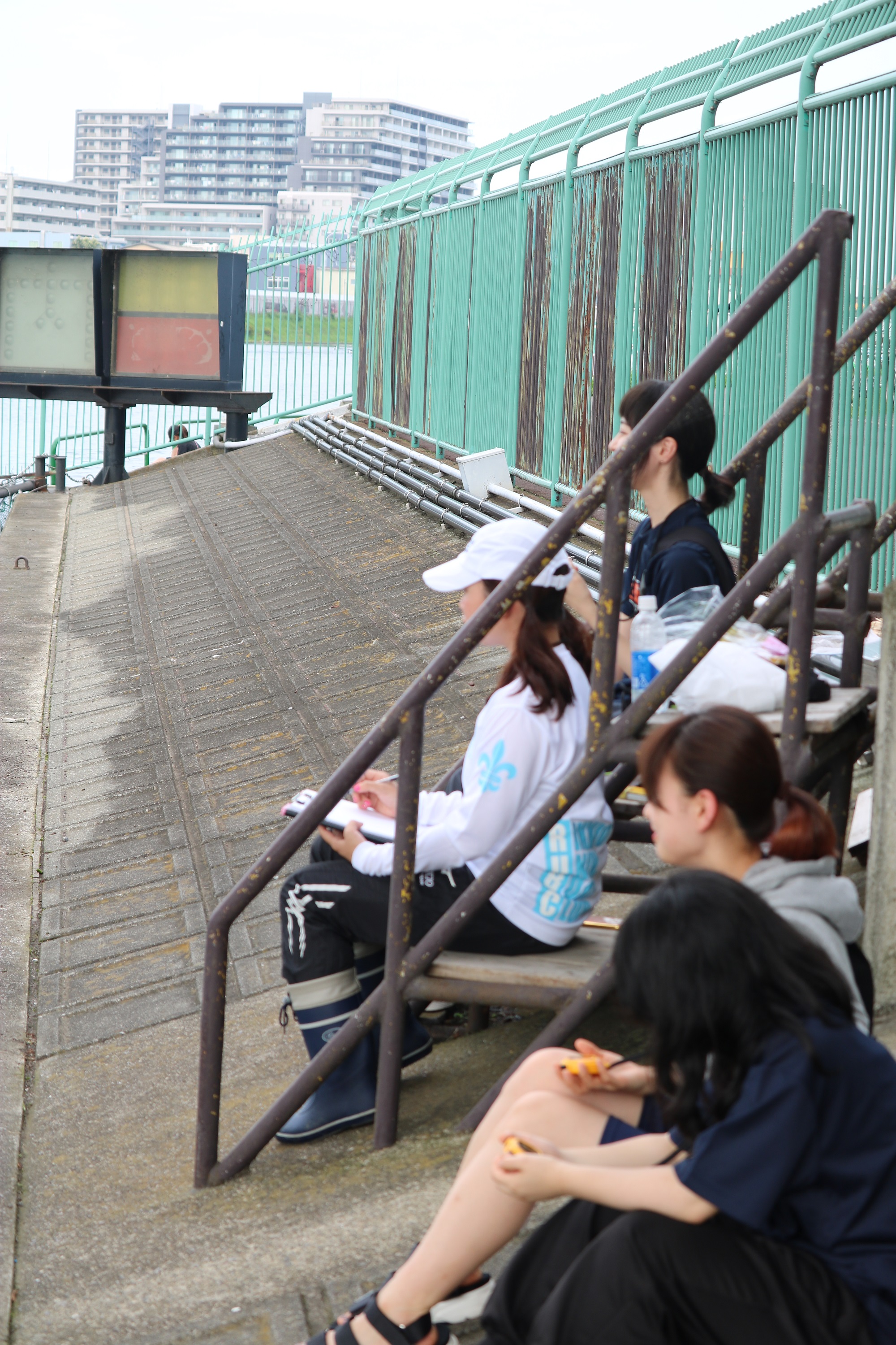 photo3